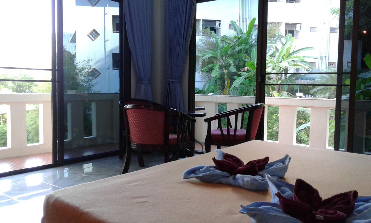 Feng Shui House Hotel Patong Bagian luar foto