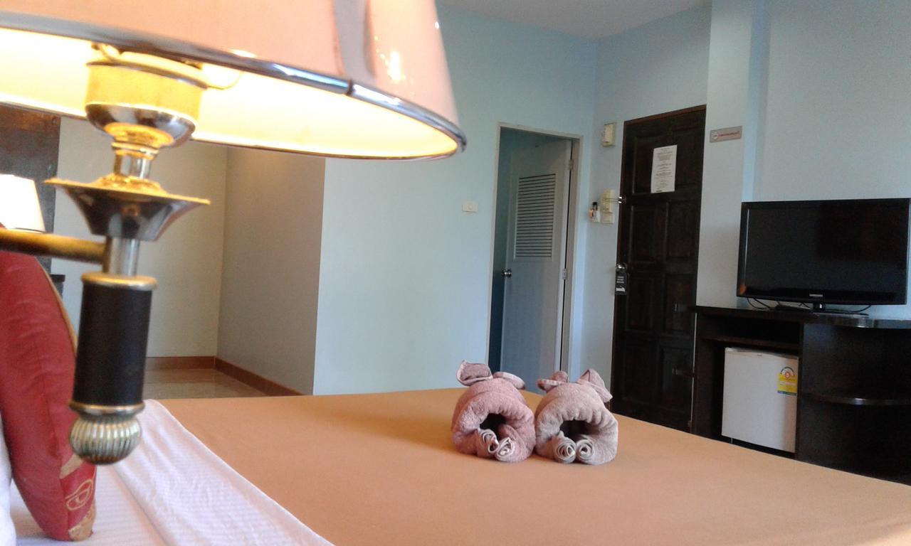 Feng Shui House Hotel Patong Bagian luar foto