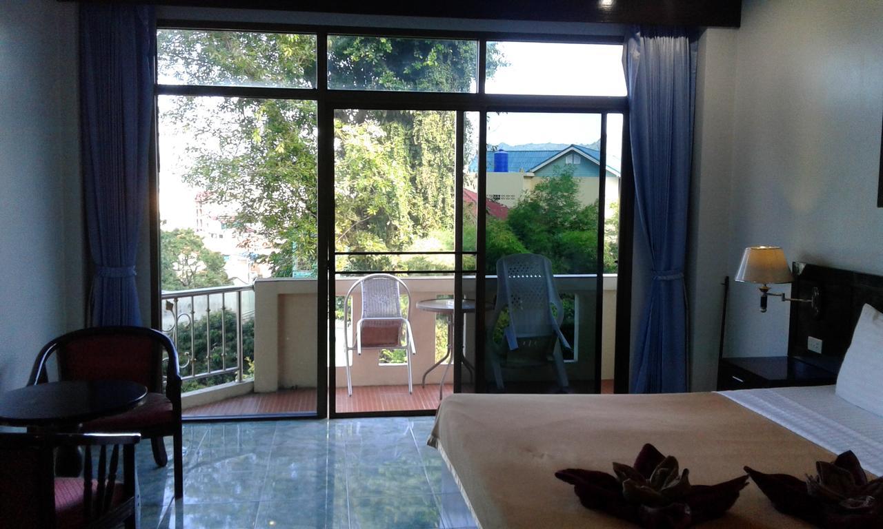 Feng Shui House Hotel Patong Bagian luar foto