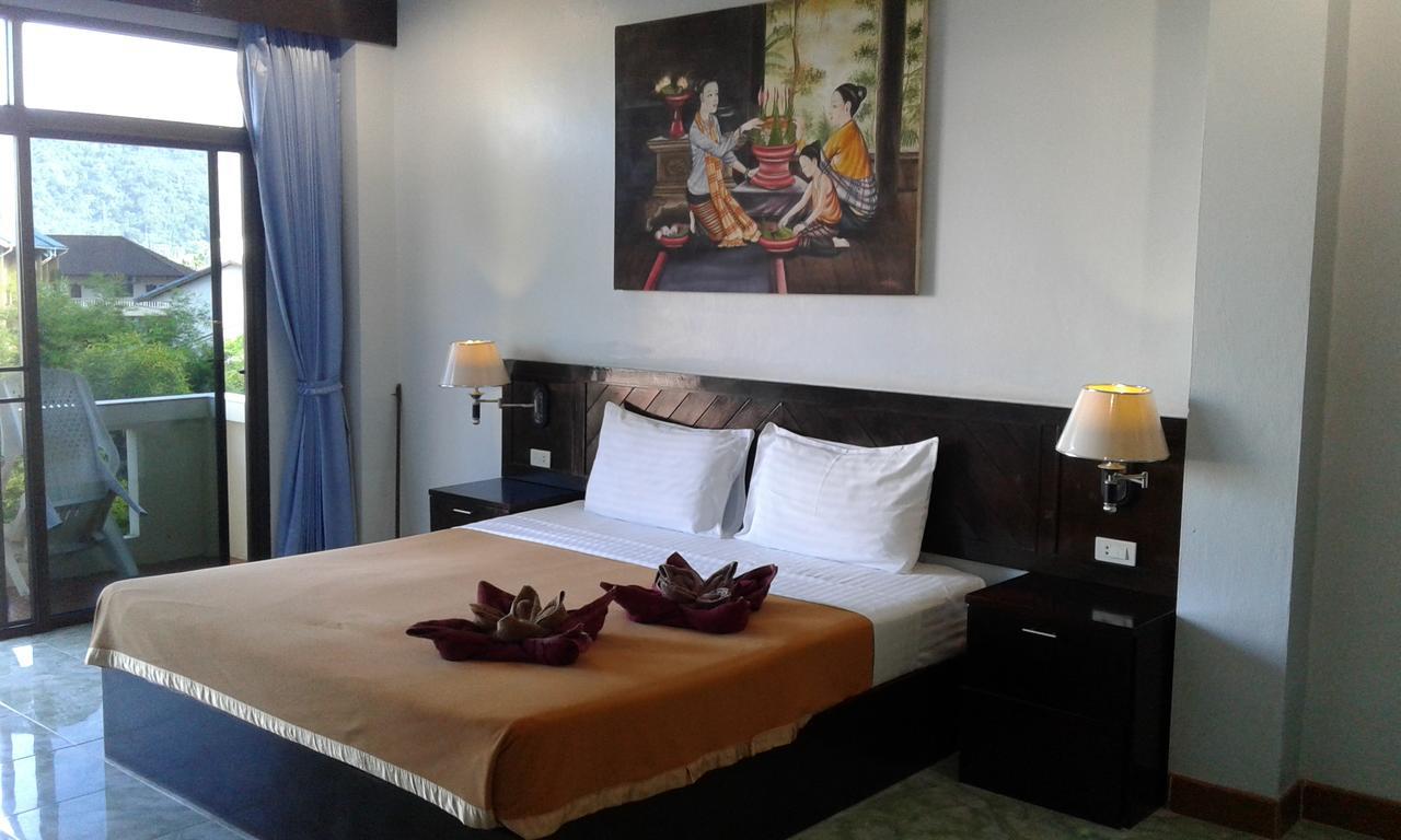 Feng Shui House Hotel Patong Bagian luar foto