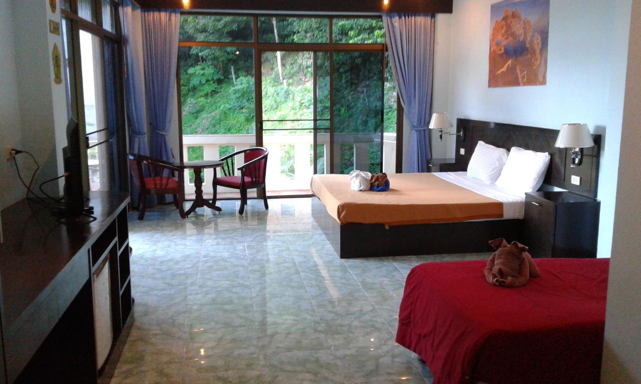 Feng Shui House Hotel Patong Bagian luar foto