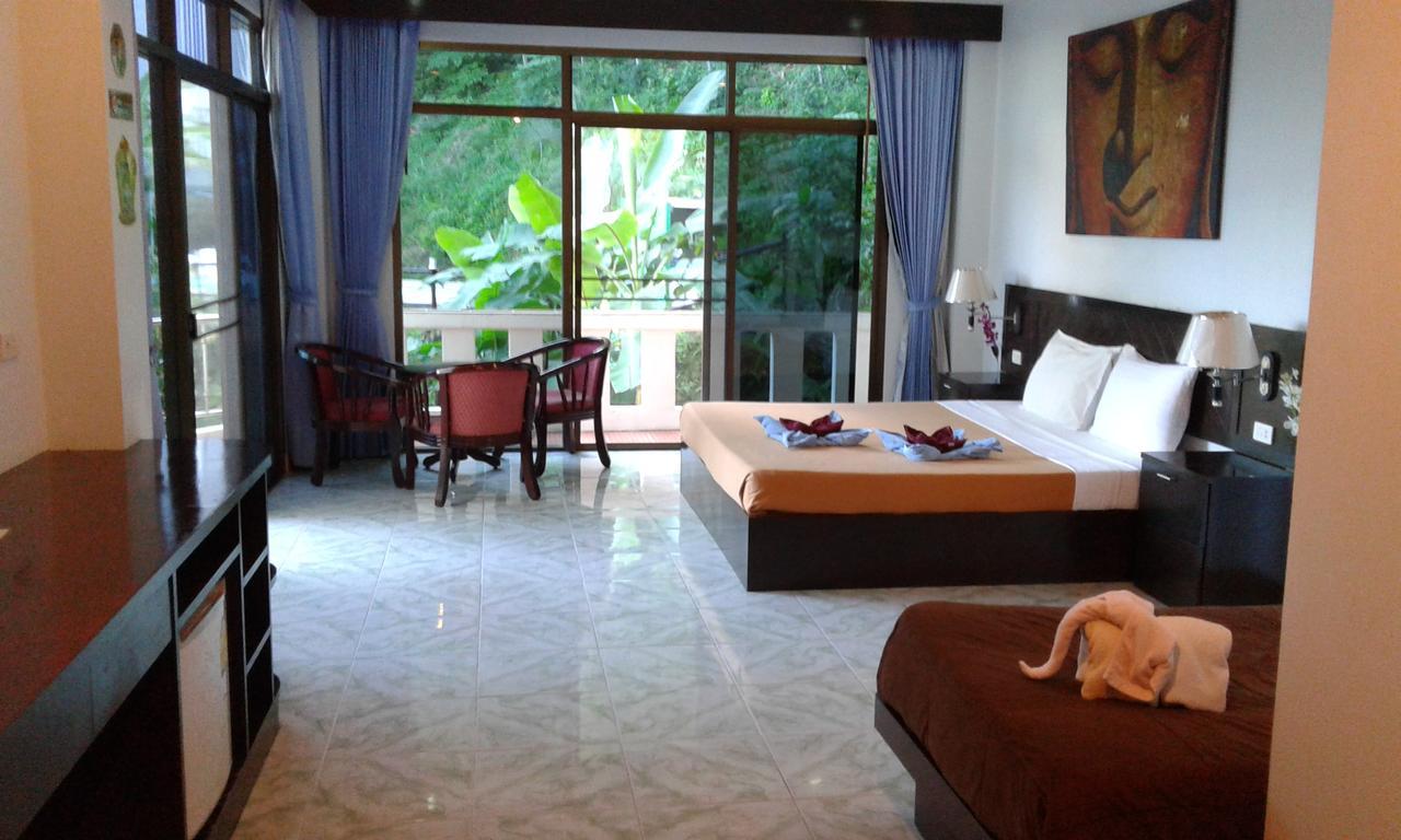 Feng Shui House Hotel Patong Bagian luar foto