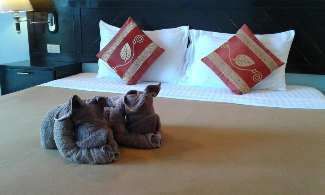 Feng Shui House Hotel Patong Bagian luar foto