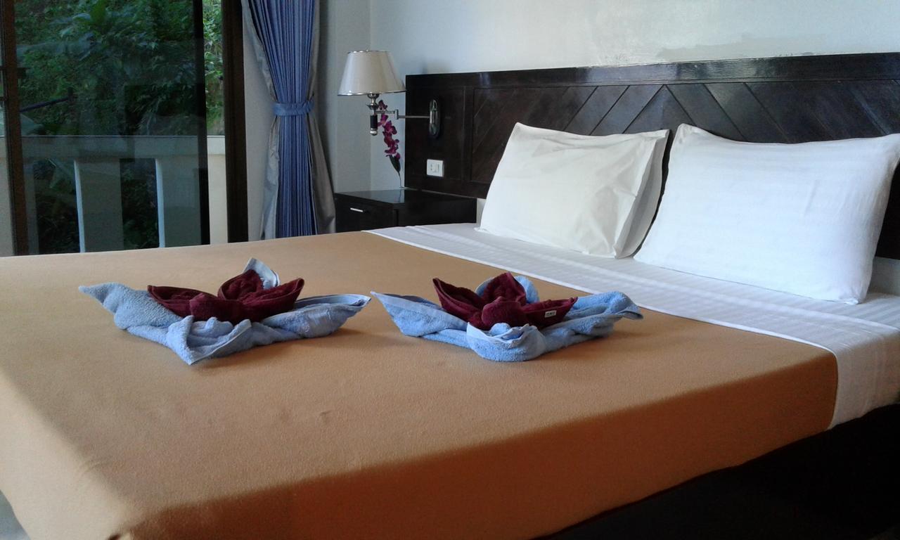 Feng Shui House Hotel Patong Bagian luar foto