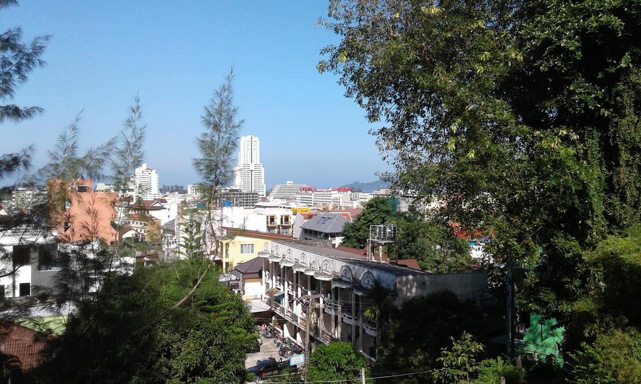 Feng Shui House Hotel Patong Bagian luar foto