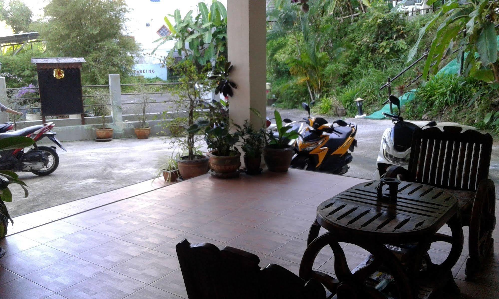 Feng Shui House Hotel Patong Bagian luar foto